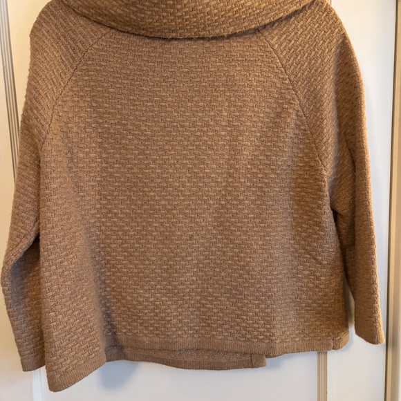 Banana Republic Italian Yarn Merino Wool Textured Sweater - Picture 2 of 3